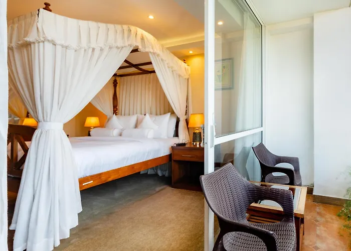 Jacuzzi hotel: Serene Kandy